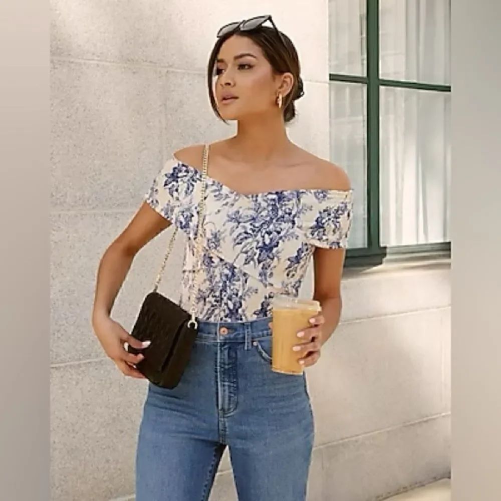 Express FLORAL SMOCKED OFF THE SHOULDER WRAP CROPPED TOP XS